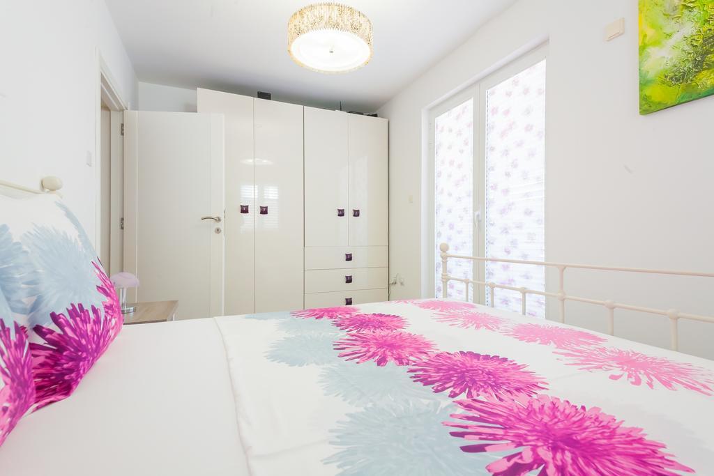 Apartment Mia Sveti Stefan Extérieur photo