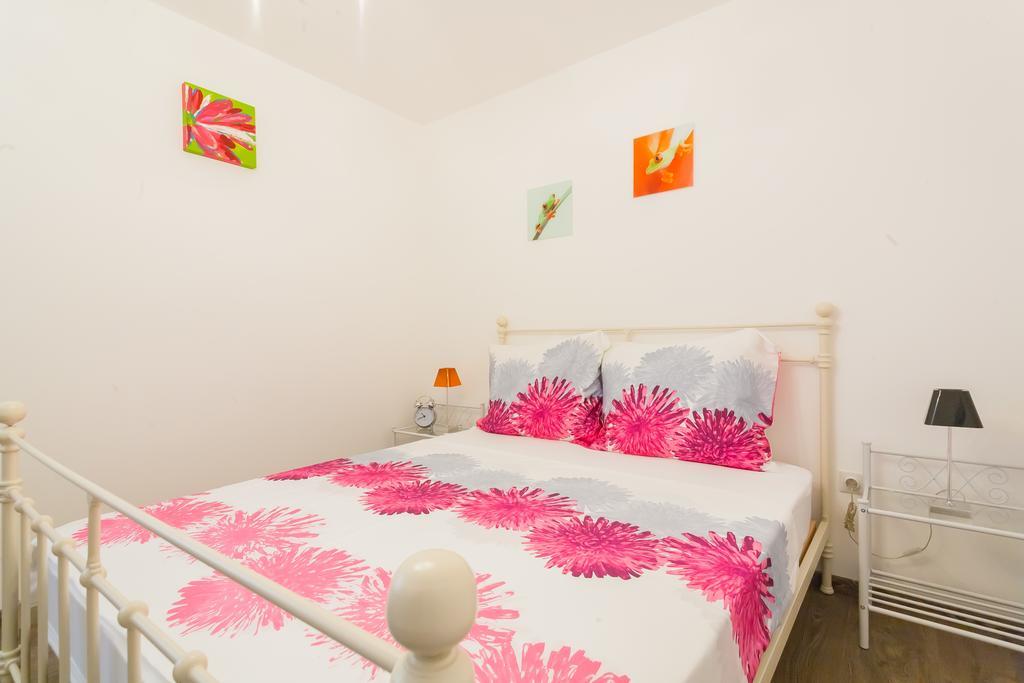 Apartment Mia Sveti Stefan Extérieur photo